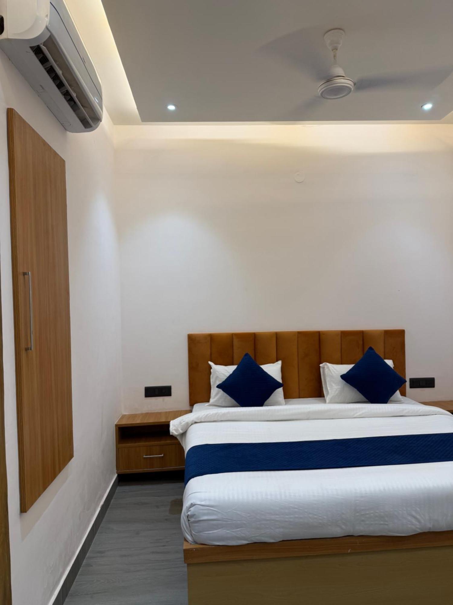 Hotel Taj Way By Jyoti Villa Agra  Esterno foto